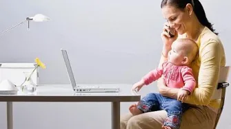 Zaposlenost i majčinstvo: kako ih uskladiti?