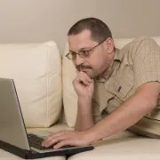 Jesu li svi muškarci ljubitelji porno stranica?