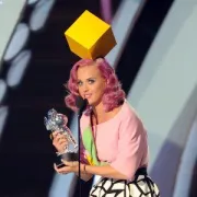 Žene vladale na MTV Video Music Awards 2011