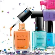 12 dana postojane boje uz Avon Nailwear Pro+