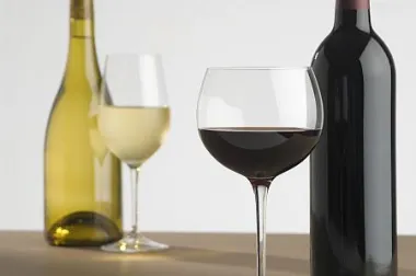 10 stvari koje možete napraviti s vinom, osim da ga popijete
