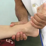 Jao, uganula sam zglob