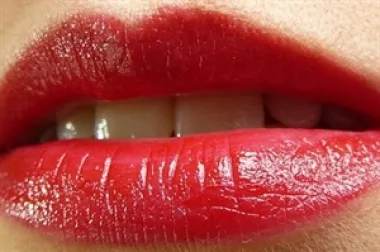 Poklanjamo vam 3 BeYu Soft Liner Lips olovke za usne
