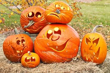 Proslavite Halloween uz izrezbarene i ukrašene bundeve