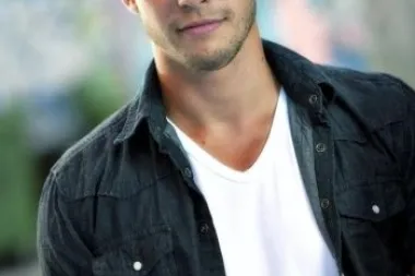 Dean Geyer