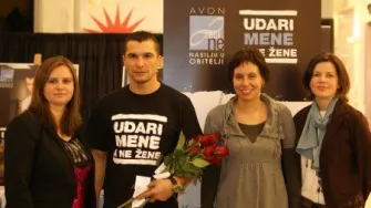 Udruga UZOR u Avonovoj kampanji „Udari mene, a ne žene“