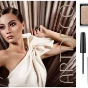 Novogodišnji make-up: povratak zlatnih šljokica