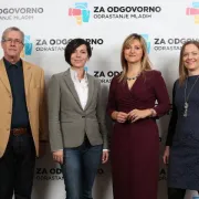 Pokrenuto psihološko online savjetovalište za roditelje tinejdžera