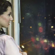Zora Bjelousov - utjelovljenje ženstvenosti za Avonov novi miris Femme
