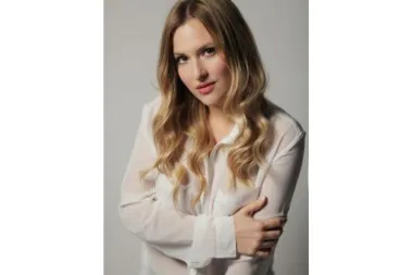 Ivana Radovniković novom pjesmom 'Jutrom sve prestaje' najavljuje novi album...