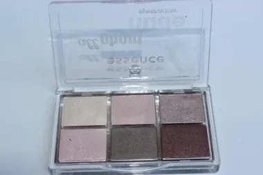 Test zona: Essence All about nude sjenilo za oči