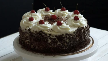 Ukusni voćni deserti: Kolač s jabukama, Schwarzwald torta i jedna neobična slastica