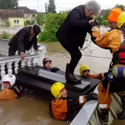 Pomozimo stanovnicima na poplavljenim područjima