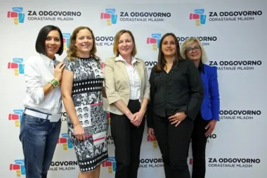 Održana panel rasprava na temu zlouporabe alkohola među maloljetnicima