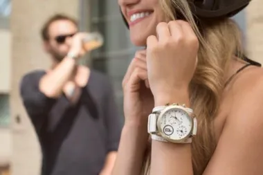Police modeli satova za 2015.