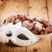 Veljačom vladaju krafne, fritule i kroštule