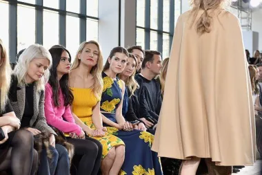 Kate Hudson zabljesnula na reviji Michaela Korsa