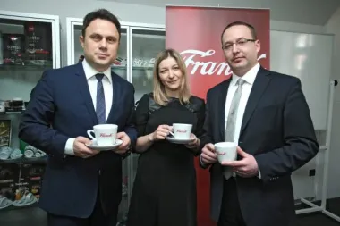 Čaj pije gotovo 90 posto građana
