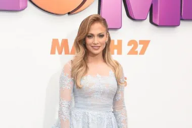 Jennifer Lopez na crvenom se tepihu pojavila u društvu klinaca