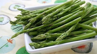 Kuke i šparoge - delicije iz prirode na proljetnom jelovniku
