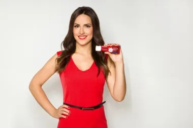 Lana & Max White One Optic imaju posebnu nagradu za vas