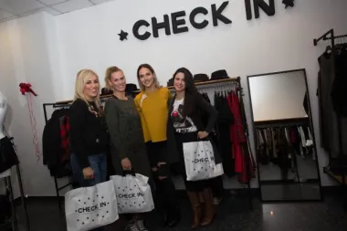 Lana Jurčević povela tri pobjednice Colgate natječaja SmileInStyle u shopping