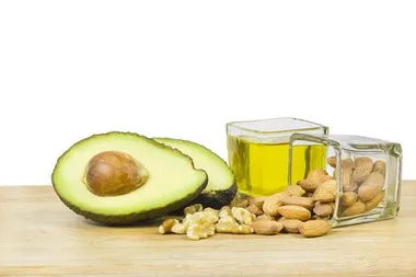 8 koristi LCHF dijeta koje se baziraju na zdravim masnoćama (i izbacivanju ugljikohidrata)