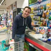Bruno Šimleša u shoppingu potpore za djecu u potrebi