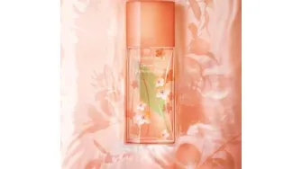 Probudite svoja osjetila uz Elizabeth Arden Green Tea Nectarine Blossom