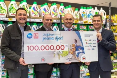 Kaufland i P&G doniraju 100.000 kuna Hrvatskom Crvenom križu za djecu u potrebi