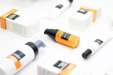 Ljepota na revolucionarno prirodan način uz Booster serum Novexpert s vitaminom C