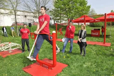 Coca-Cola poklanja zajednici vježbališta na otvorenome