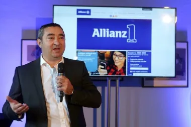 Budućnost industrije osiguranja je i na internetu