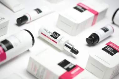 Booster serum hijaluronske kiseline