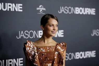 Predivna Alicia Vikander na premijeri filma Jason Bourne