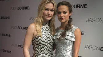 Alicia Vikander i Julia Stiles zabljesnule na svjetskoj premijeri filma Jason Bourne