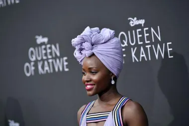 Prekrasan styling Lupite Nyong'o na premijeri filma "Queen of Katwe"
