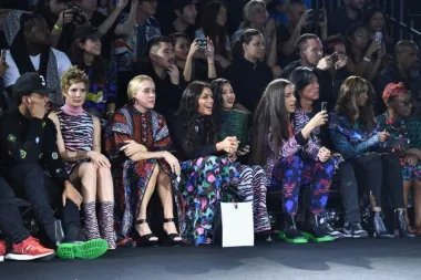 Poznati se okupili na spektakularnoj modnoj reviji KENZO X HM u New Yorku