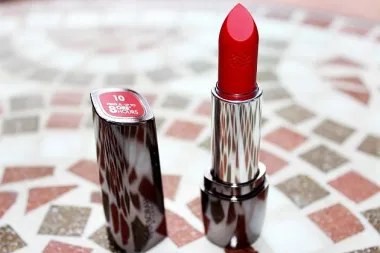 Test zona: Deborah Milano Red Long Lasting ruž za usne