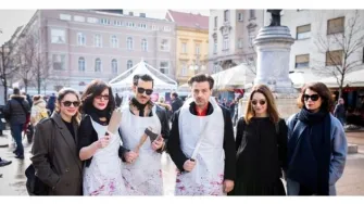 Poznati glumci izveli ludu svinjariju na zagrebačkom Cvjetnom trgu