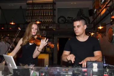 Brojna poznata lica na ljetnom MTV SummerBlast Warm up partyju!