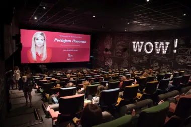 Reese Witherspoon i Jana kolagen beauty za najbolji ženski izlazak