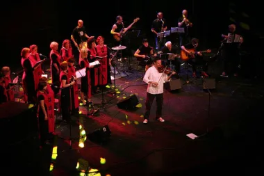 Premijera dokumentarnog filma „Ludi za Makedonijom“ i koncert etno skupine Ezerki & 7/8.
