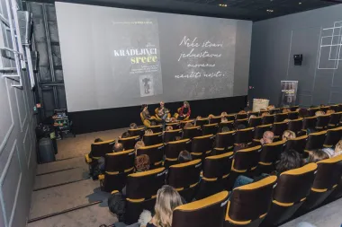 Održana promocija novog romana Lee Brezar „KRADLJIVCI SREĆE“