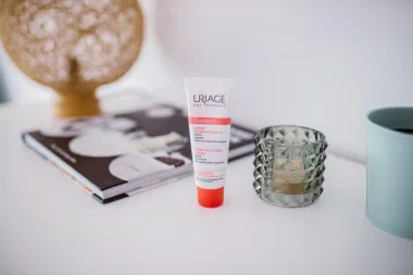 Test zona: Uriage Tolederm krema za lice
