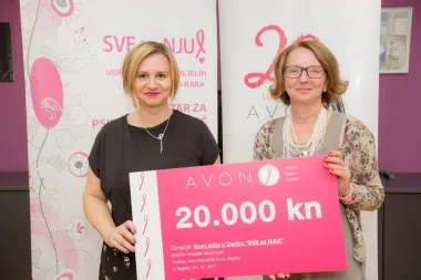 Avon je donacijom zatvorio mjesec borbe protiv raka dojke