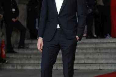 Tom Bateman