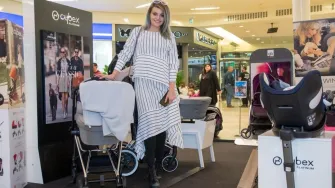 Ella Dvornik shoppingirala u Westgateu