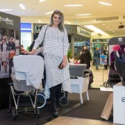Ella Dvornik shoppingirala u Westgateu