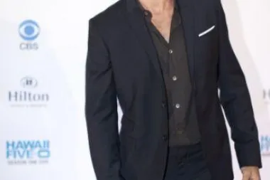 Alex O'Loughlin